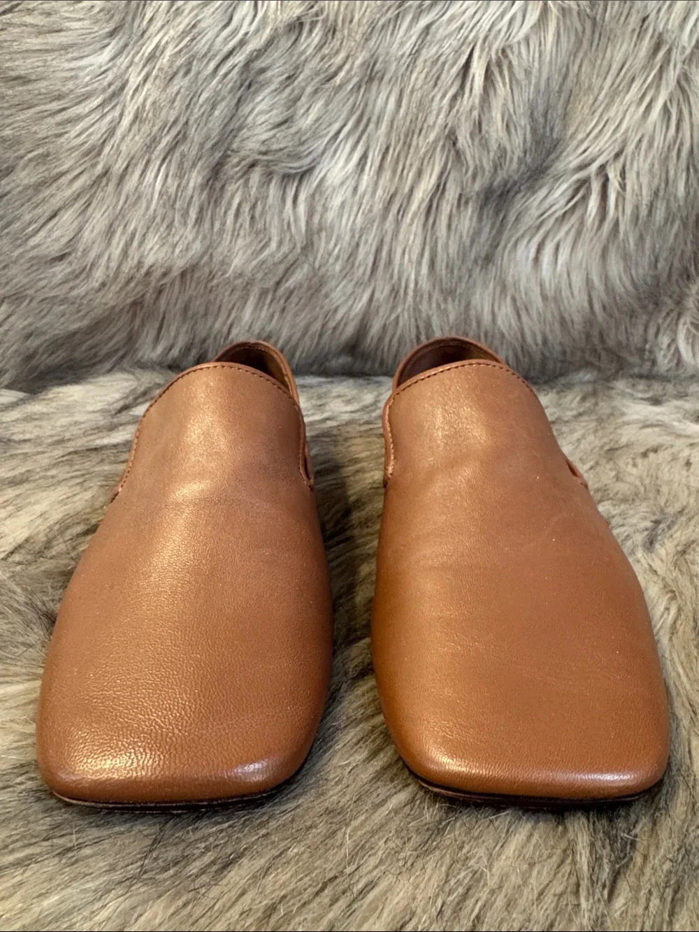 Everlane Women's Leather Slip-On Loafers in Tan-Brown Size 8